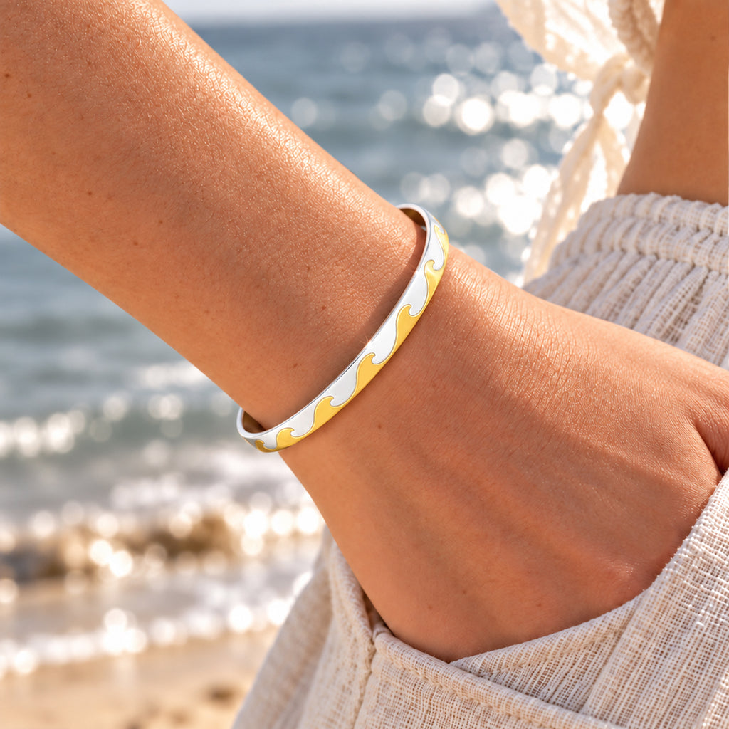 Best Bitches Through Waves of Life Together – Waves Minimalist Bangle