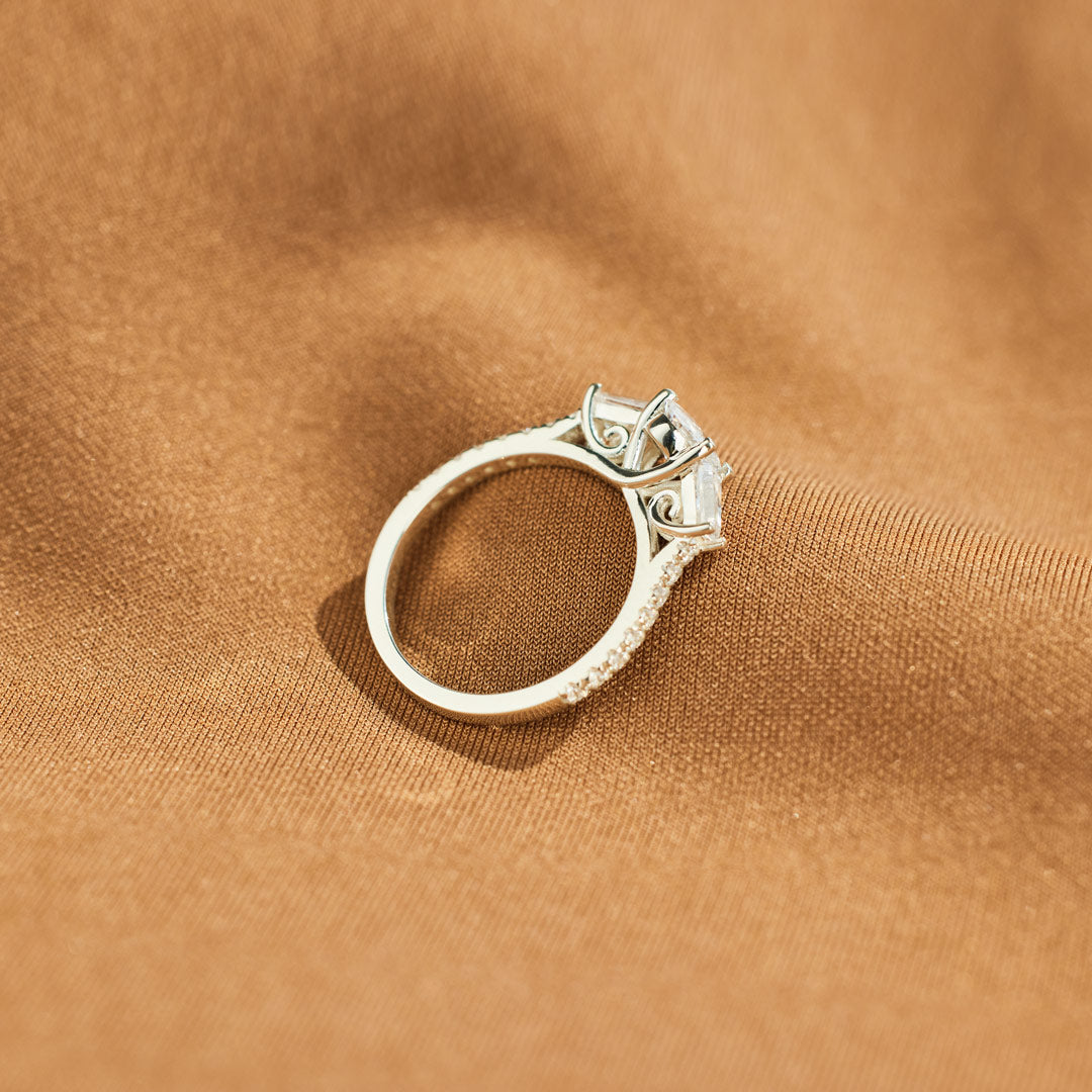 Oval-Cut Ring