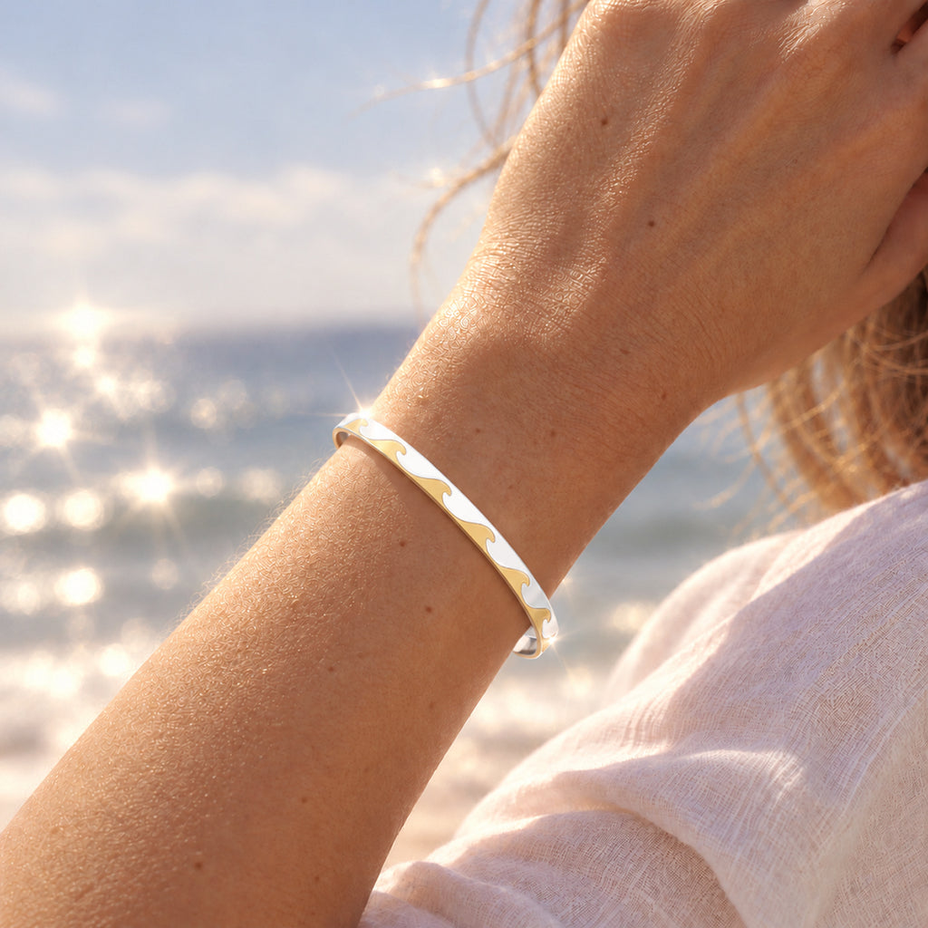 Best Bitches Through Waves of Life Together – Waves Minimalist Bangle