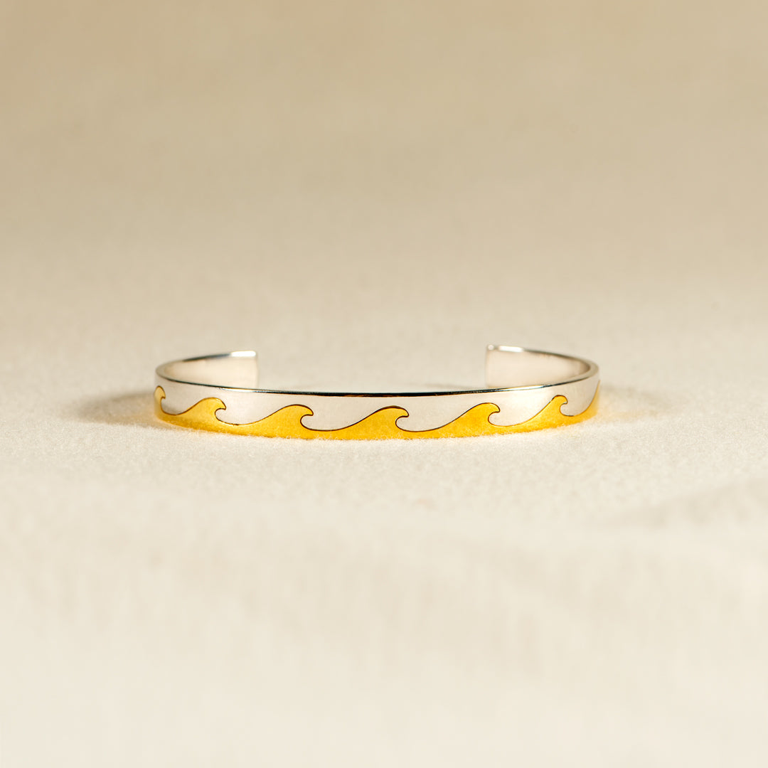 Waves Minimalist Bangle