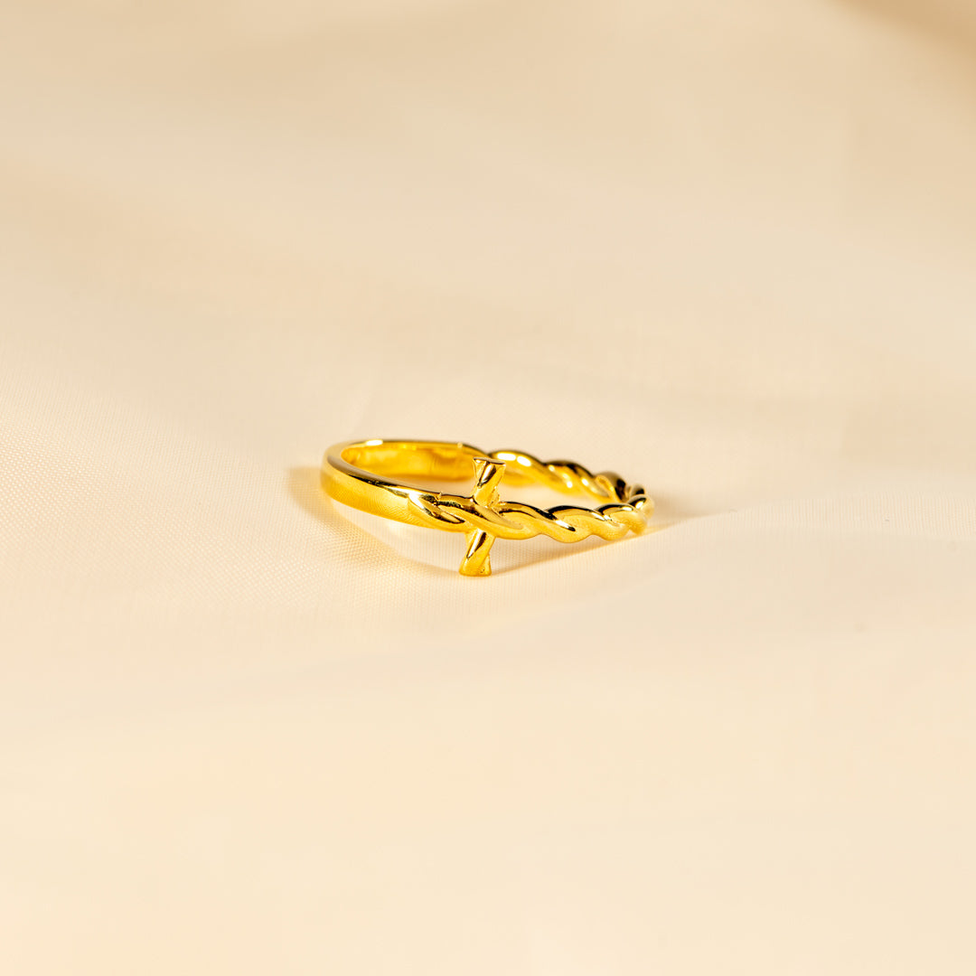 Twisted Cross Ring