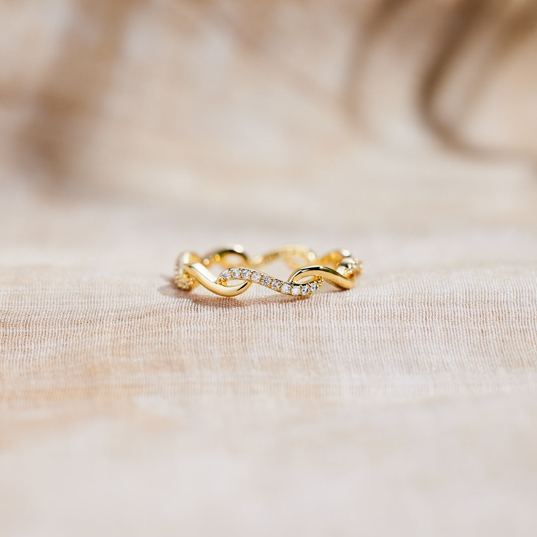 Wavy Band