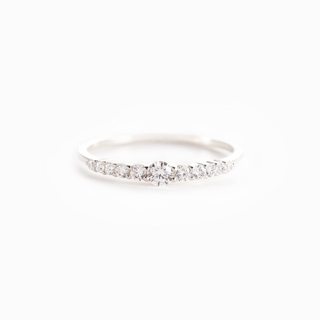 Graduated Band Ring